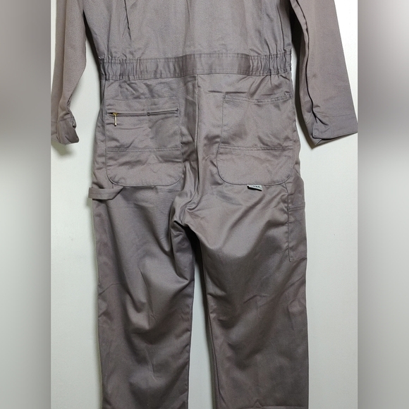 Berne Men's Gray Work Coveralls - Picture 10 of 14
